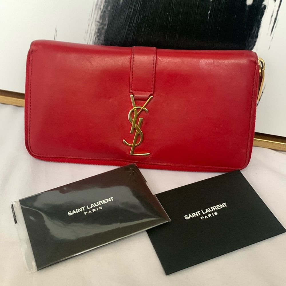 Yves Saint Laurent Zip Wallet